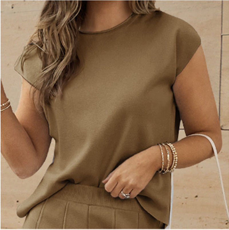 A 2-piece set of women's sweater, casual and fashionable vest top, loose and elastic elastic waist pants