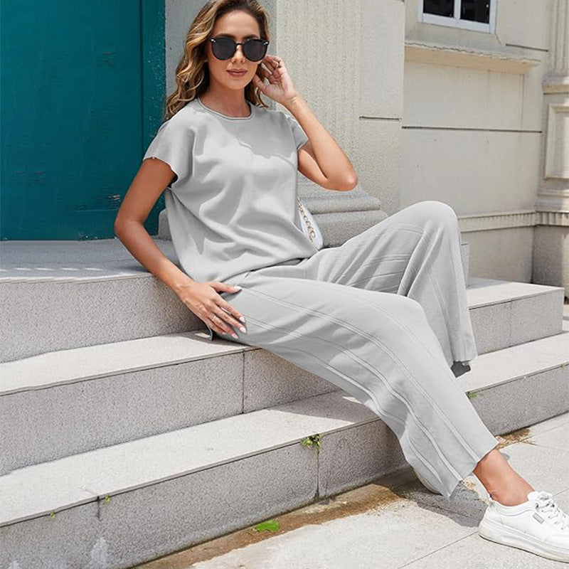 A 2-piece set of women's sweater, casual and fashionable vest top, loose and elastic elastic waist pants